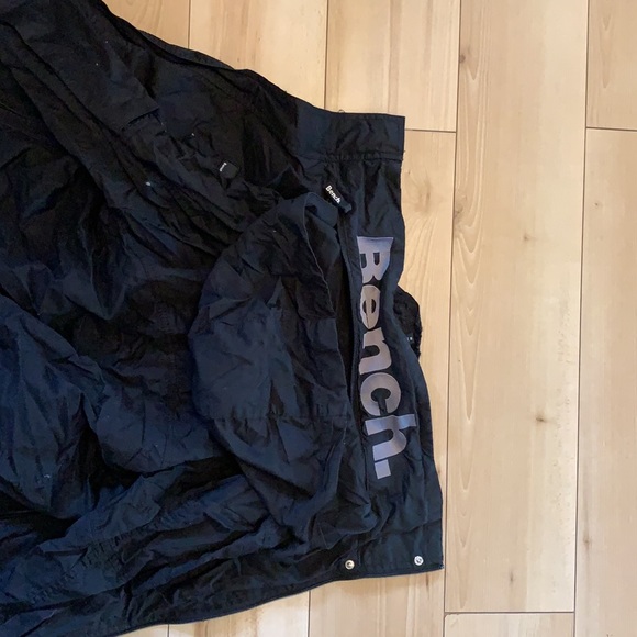 Black bench jacket - Picture 3 of 4